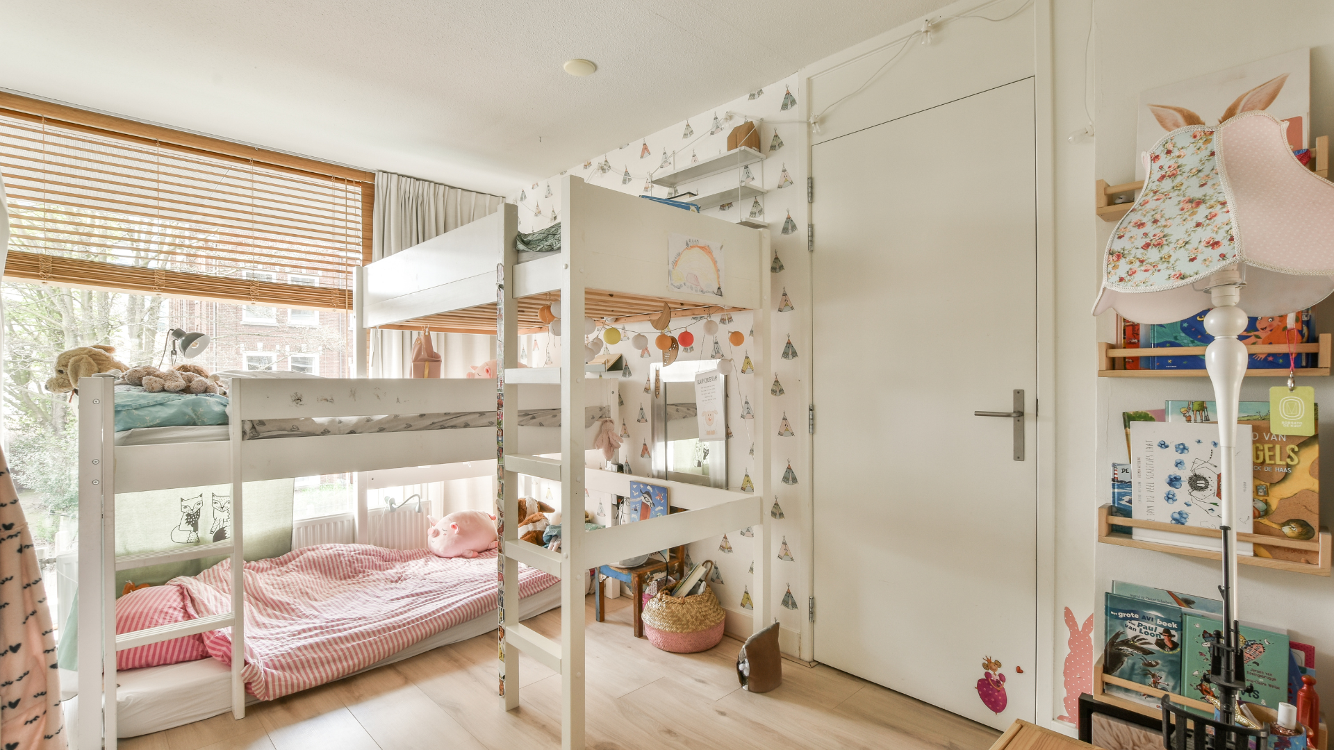 Maximizing Space and Style: Designing a Bedroom with Bunk Beds